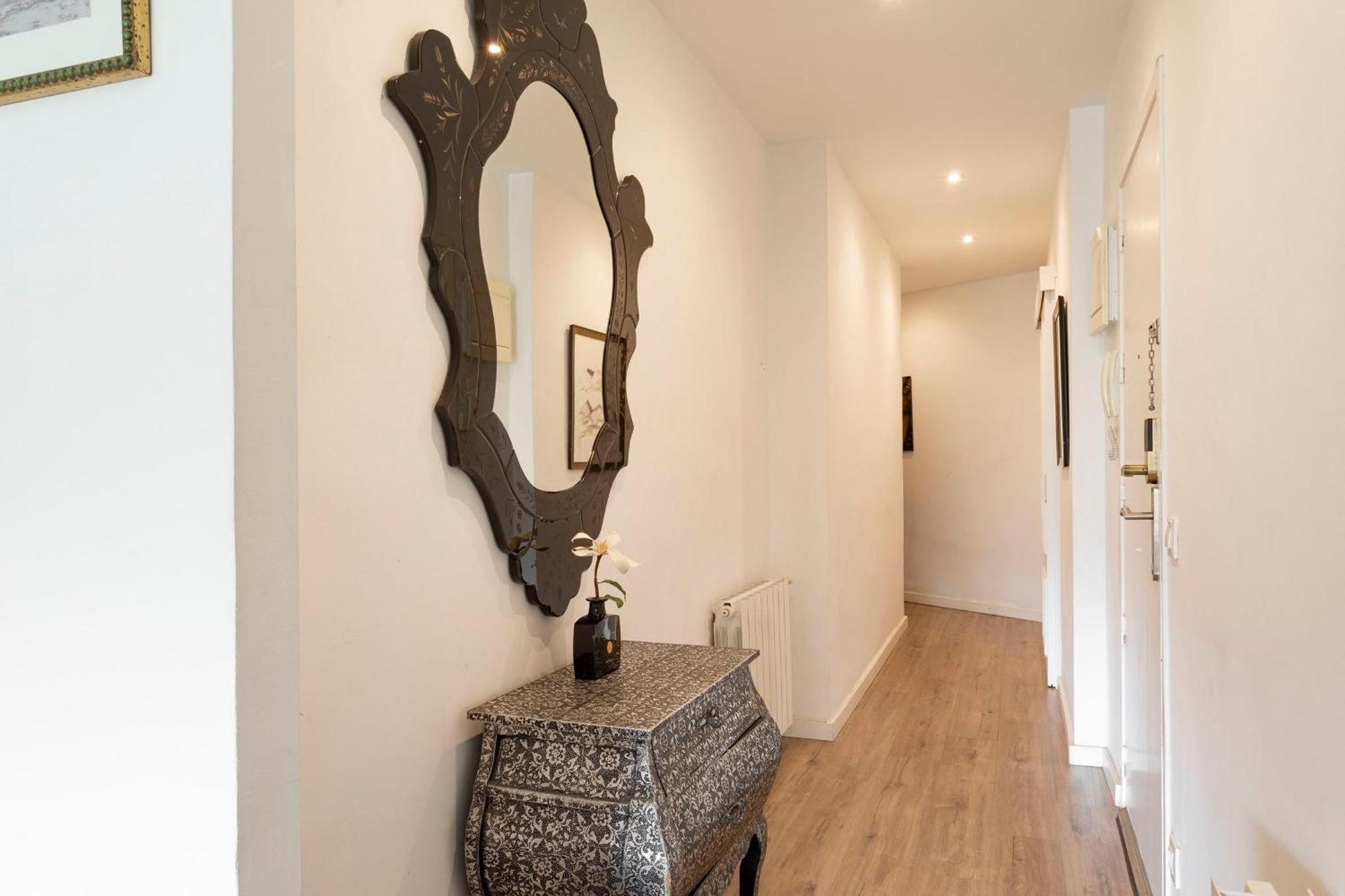 Cozy Apartment Near Fira Gran Via With Ac L'Hospitalet de Llobregat Exterior photo